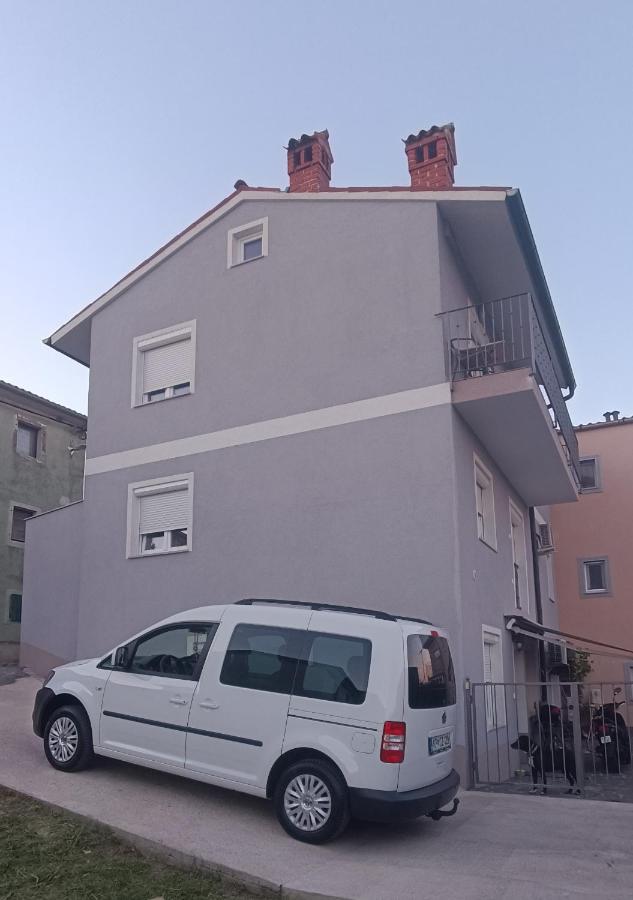Apartmaji Hrvatin V Kortah Izola Kültér fotó
